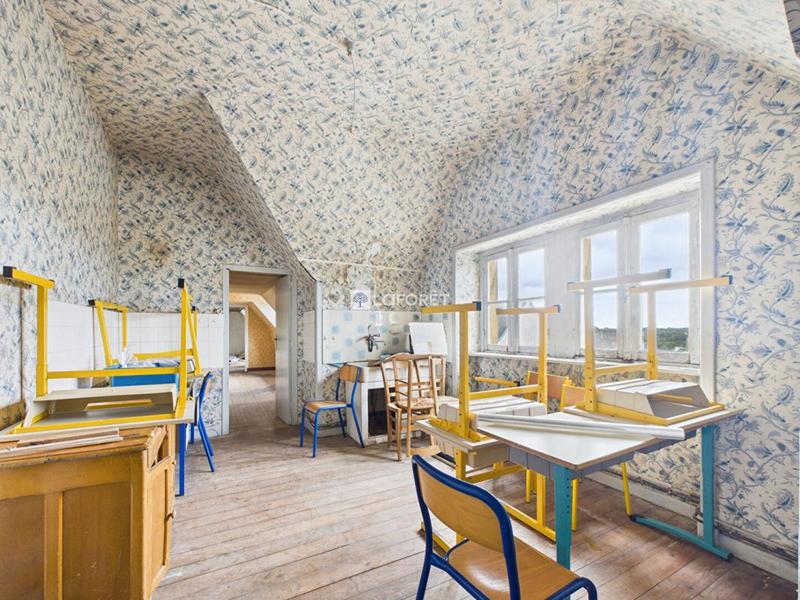 Maison - 585 m² - 18 pièces