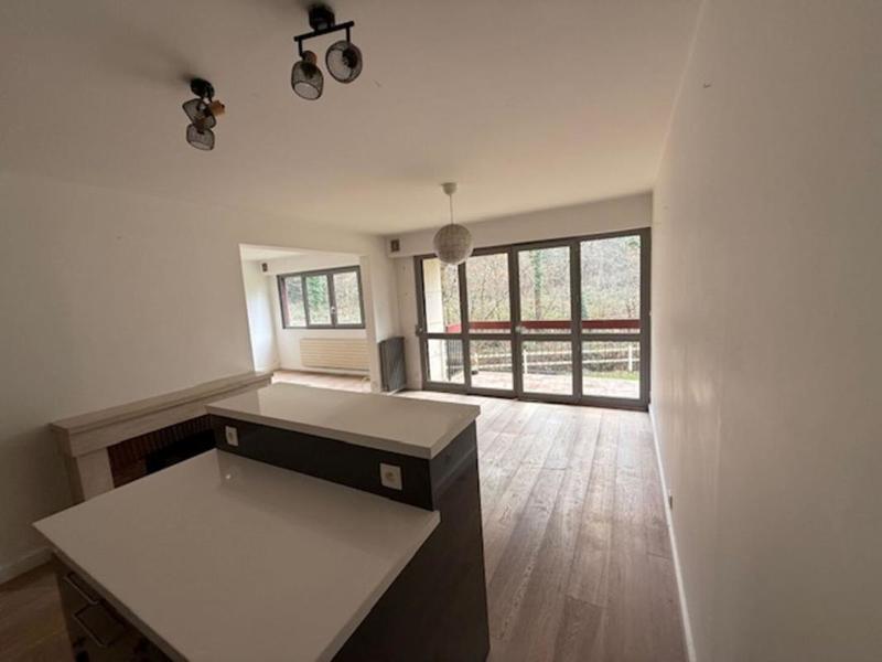 Appartement - 83 m² - 5 pièces