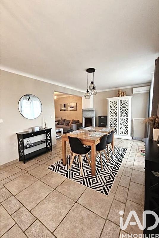 Maison - 96 m² - 5 pièces