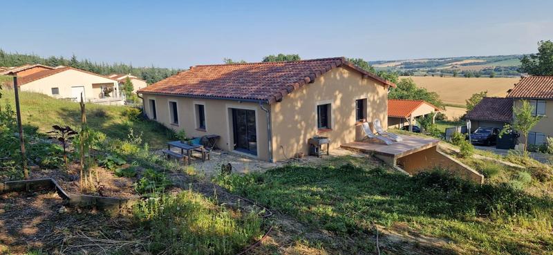 Maison - 102 m² - 4 pièces