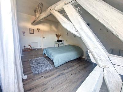 Maison - 167 m² - 6 pièces