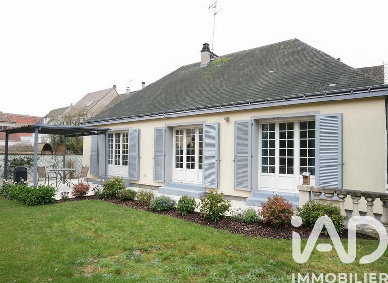 Maison - 88 m² - 5 pièces