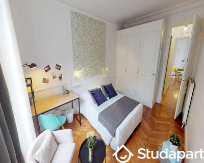 Chambre - 100 m² - 1 pièce