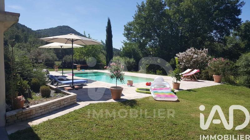 Maison - 160 m² - 5 pièces