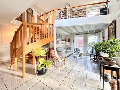 Maison - 105 m² - 5 pièces