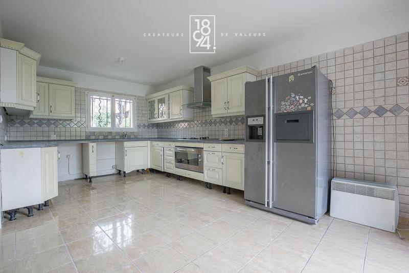 Maison - 159 m² - 5 pièces