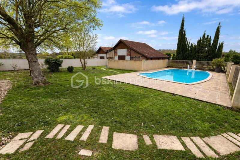 Maison - 113 m² - 4 pièces