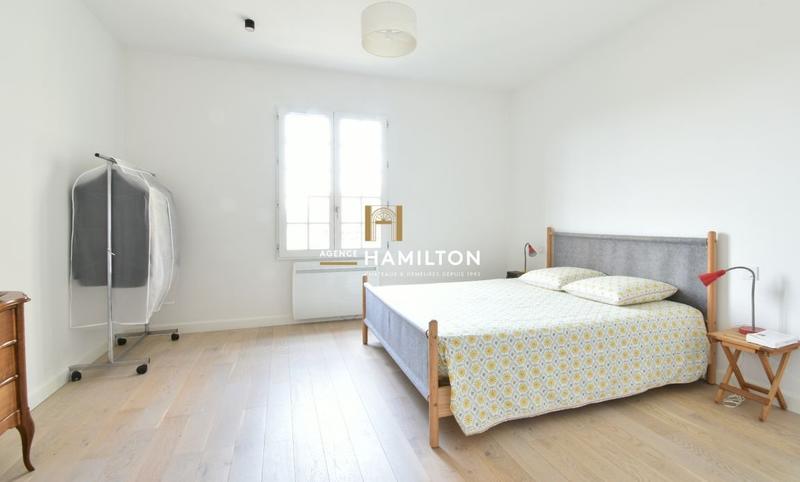 Maison - 200 m² - 6 pièces