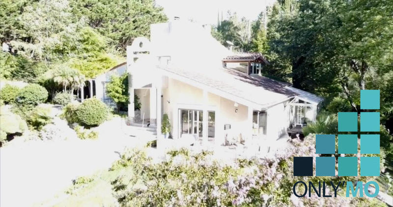 Villa - 330 m² - 6 pièces