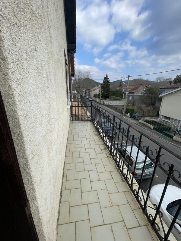 Maison traditionnelle - 60 m² - 5 pièces