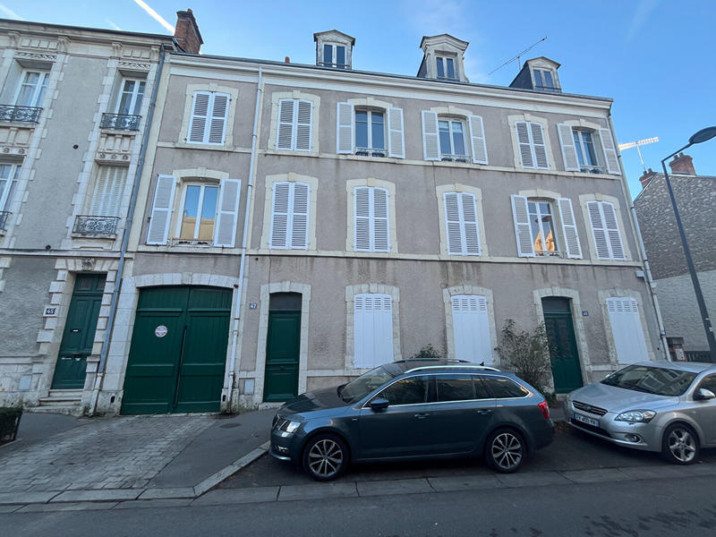 Appartement - 97 m² - 5 pièces