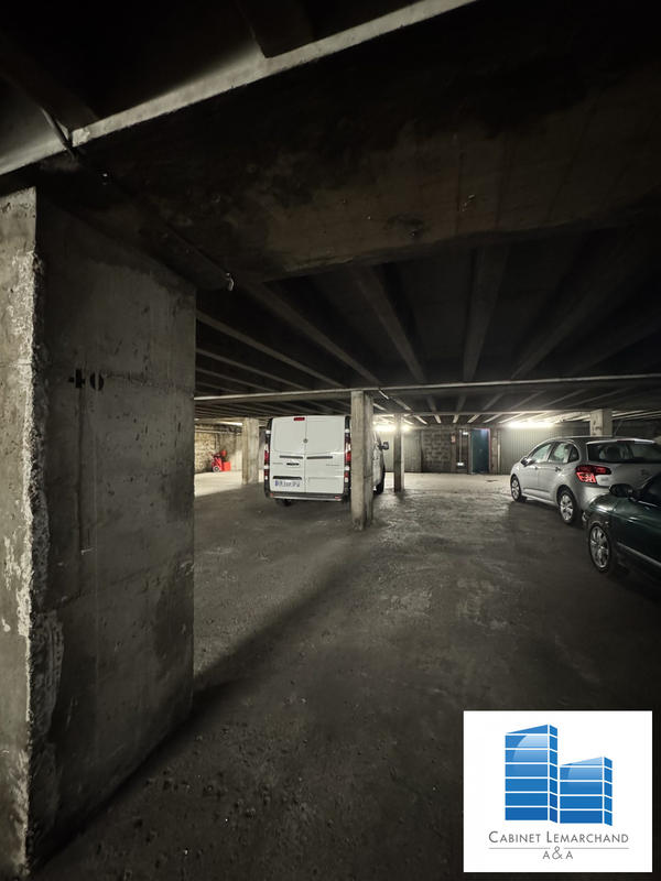 Parking / Garage - 3 m²