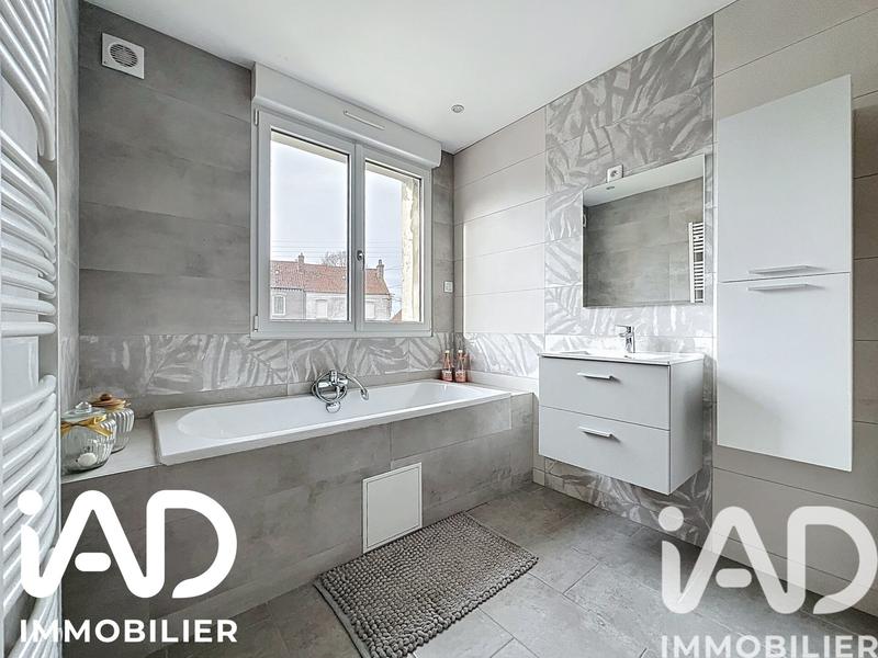 Maison - 127 m² - 5 pièces