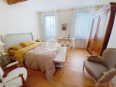 Maison - 138 m² - 4 pièces