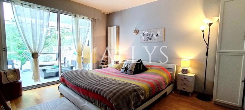 Maison - 165 m² - 8 pièces