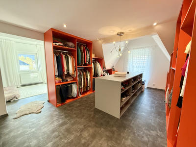 Villa - 238 m² - 8 pièces