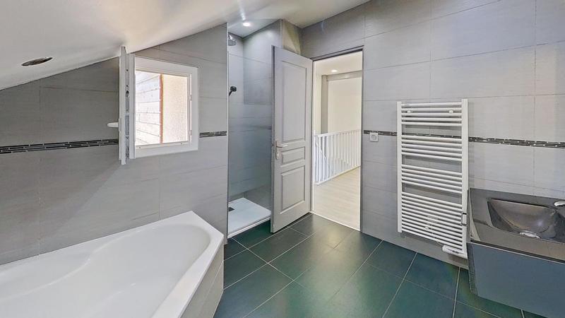 Maison - 145 m² - 4 pièces