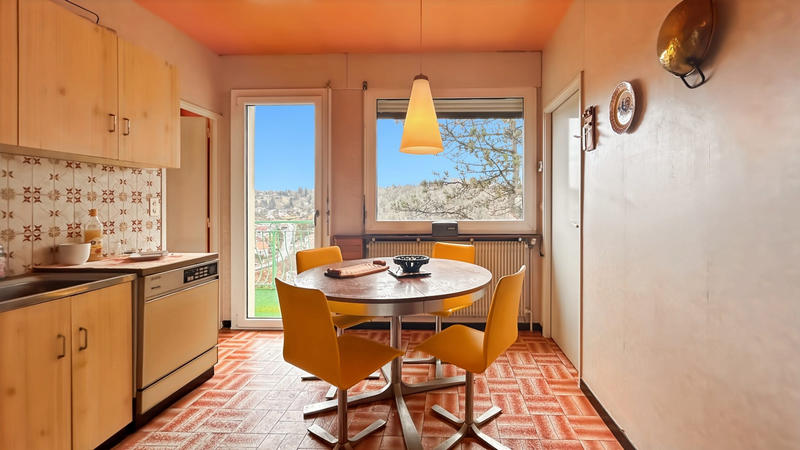 Maison traditionnelle - 193 m² - 7 pièces