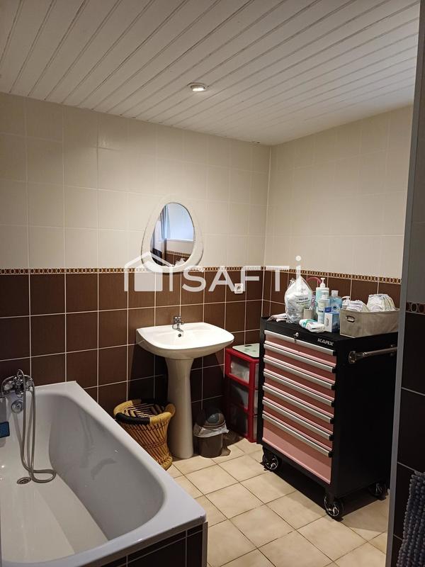 Maison - 140 m² - 5 pièces