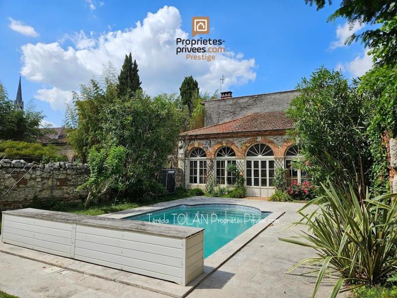 Demeure - 380 m² - 10 pièces