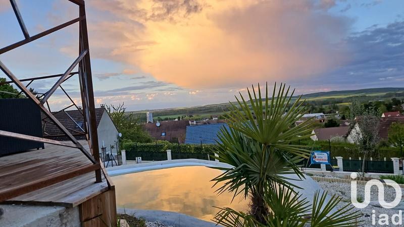 Maison - 97 m² - 5 pièces