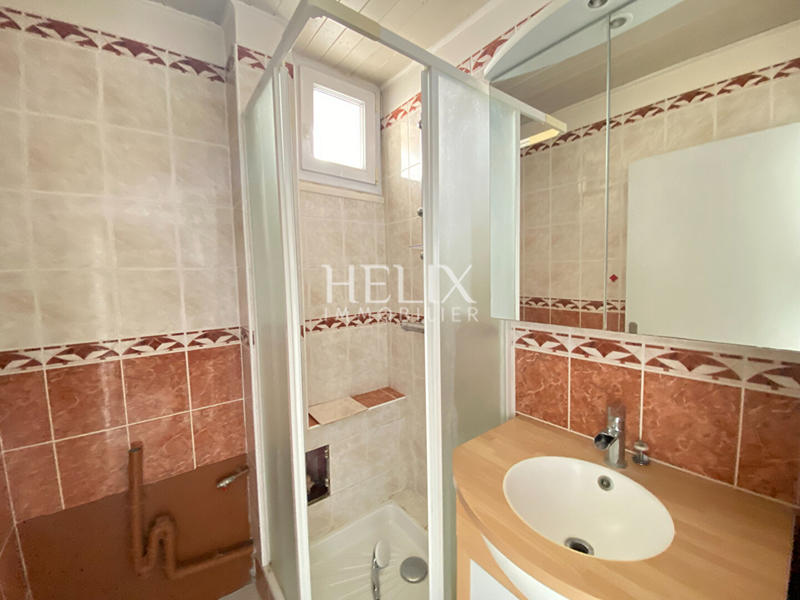 Appartement - 85 m² - 5 pièces