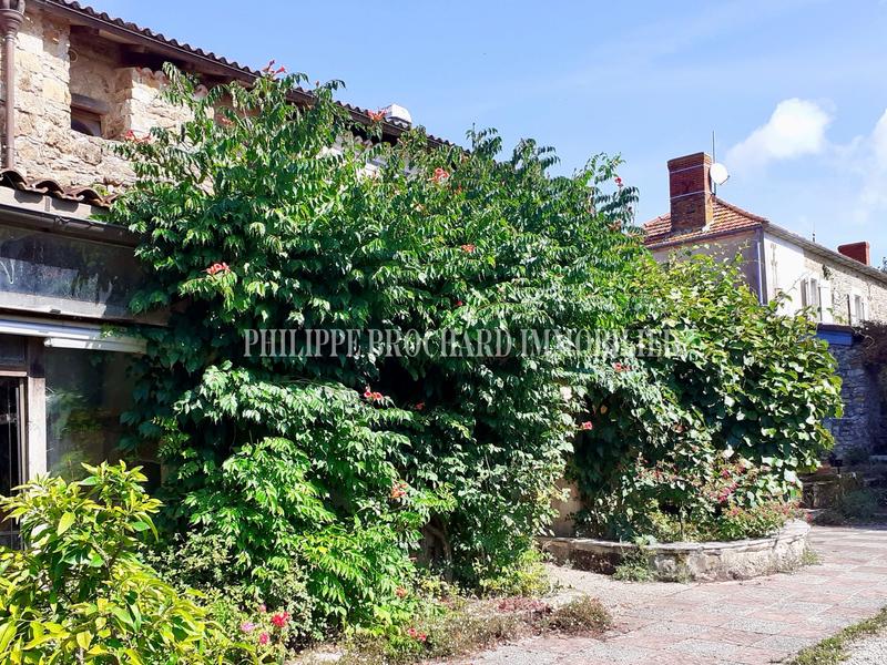 Maison ancienne - 227 m² - 8 pièces