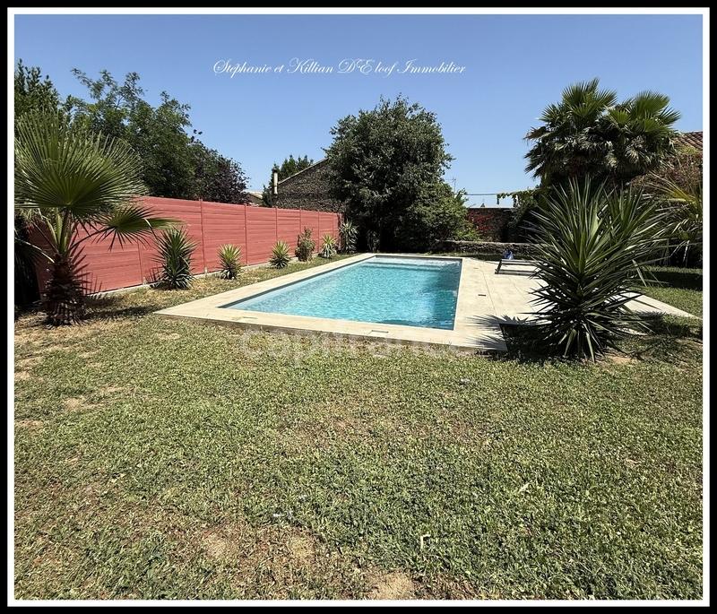 Maison - 250 m² - 7 pièces