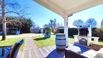 Maison - 96 m² - 4 pièces