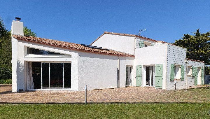 Appartement - 239 m² - 10 pièces