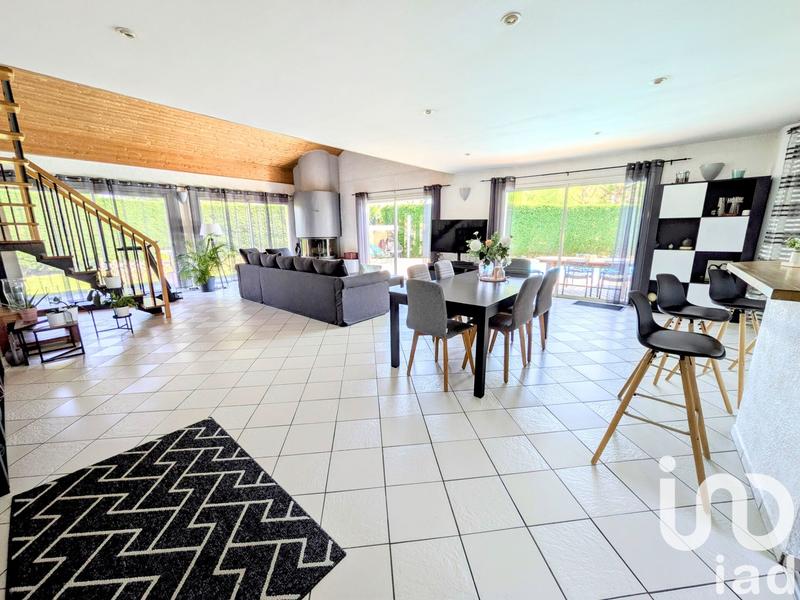 Maison - 160 m² - 5 pièces