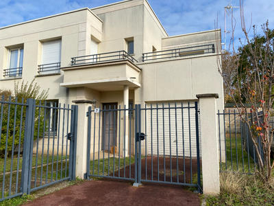 Maison - 123 m² - 5 pièces