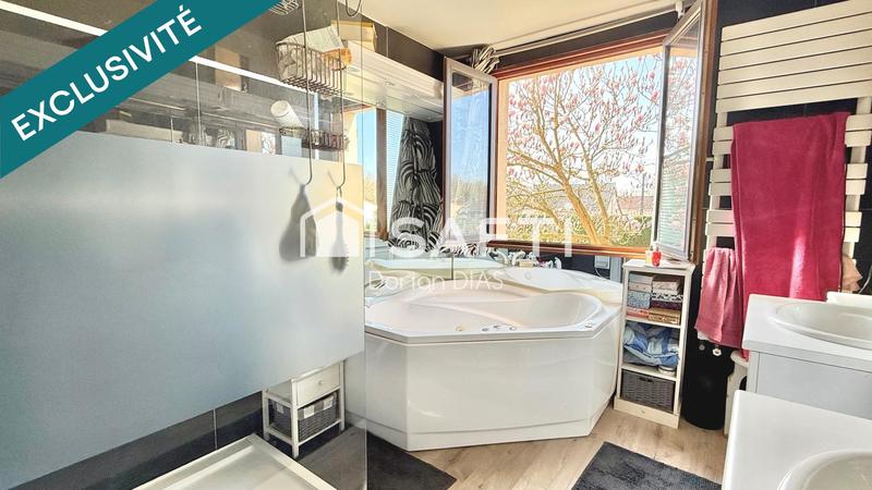 Maison - 185 m² - 5 pièces