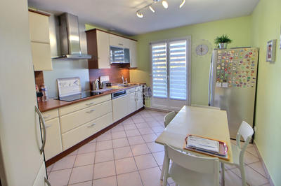 Maison - 185 m² - 7 pièces