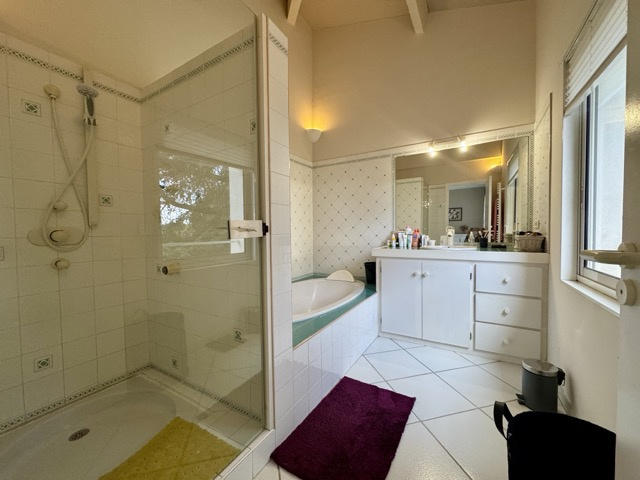 Maison - 194 m² - 6 pièces