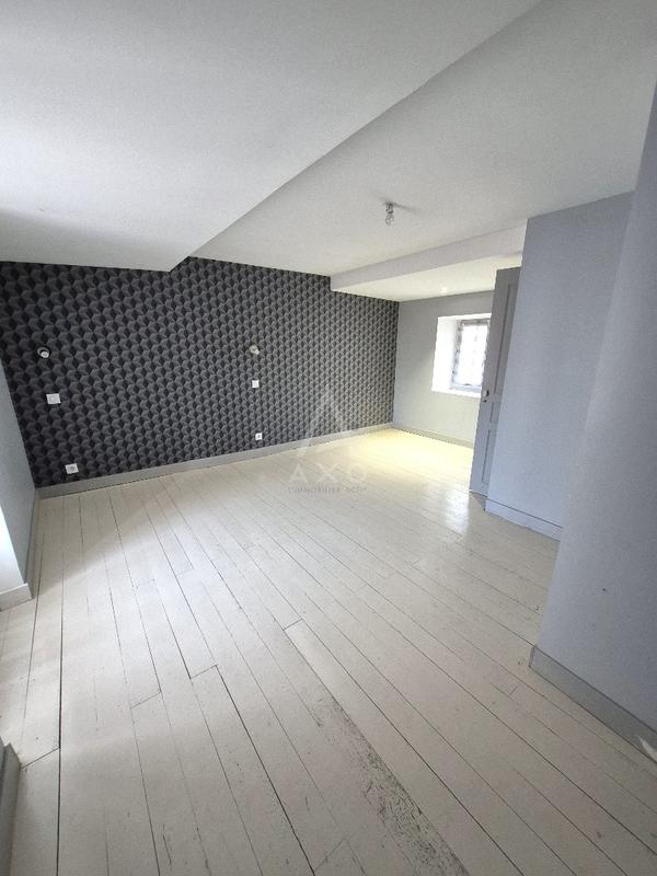 Maison - 174 m² - 6 pièces
