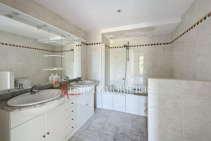 Appartement - 118 m² - 4 pièces