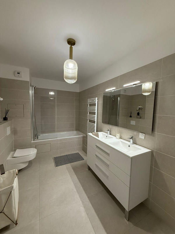 Appartement - 91 m² - 4 pièces