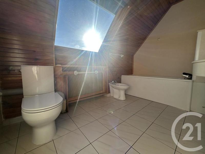 Maison - 96 m² - 5 pièces