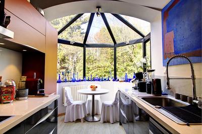 Maison - 300 m² - 9 pièces