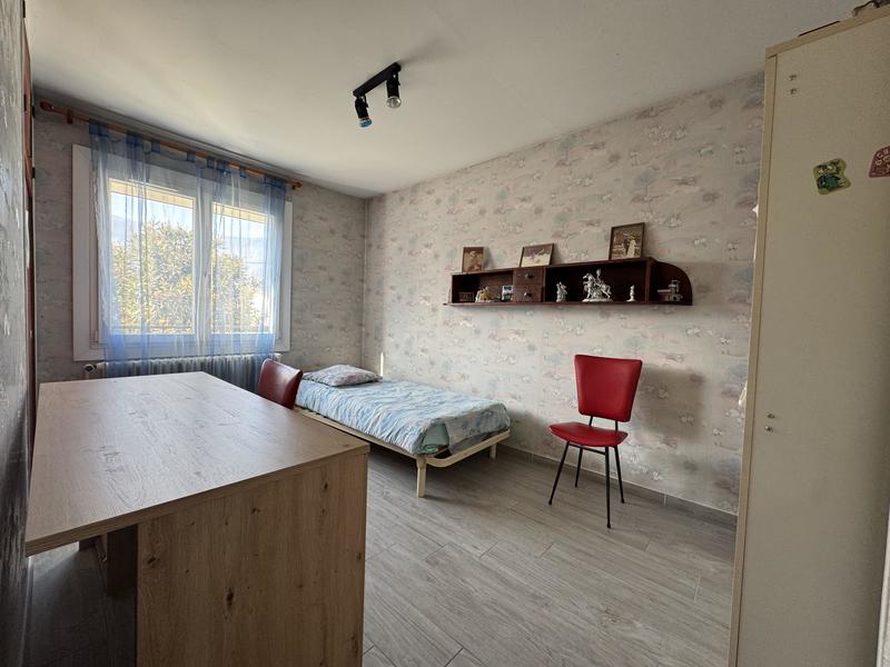 Maison - 95 m² - 5 pièces