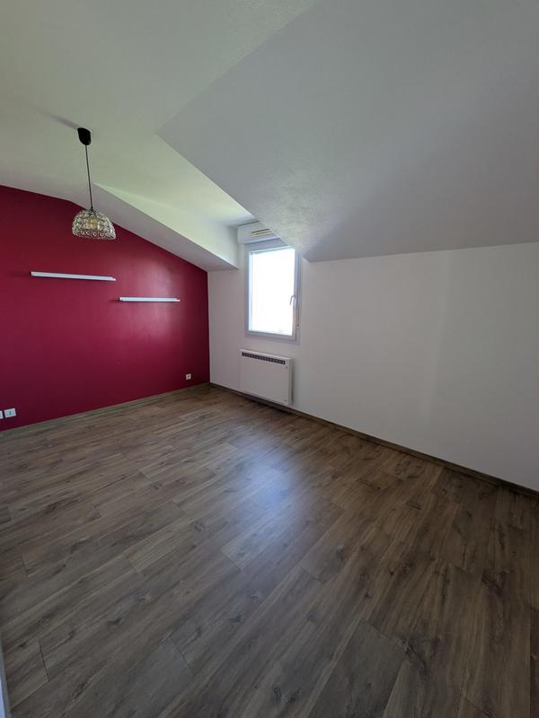 Maison traditionnelle - 84 m² - 4 pièces