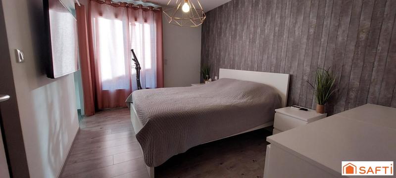 Propriété - 170 m² - 6 pièces