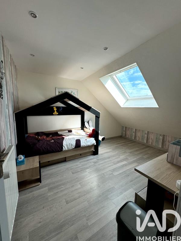 Maison - 137 m² - 8 pièces