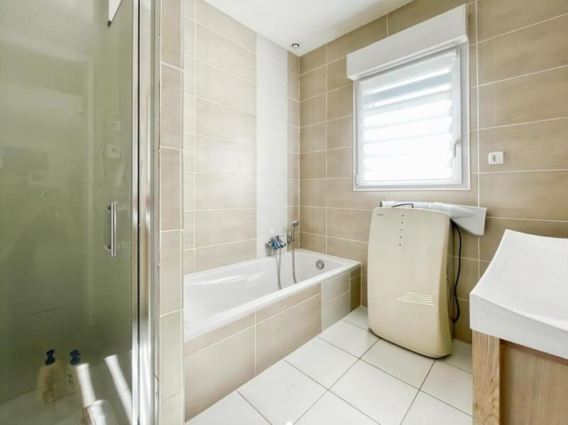 Maison - 146 m² - 5 pièces