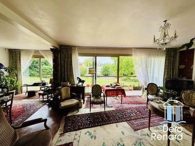 Appartement - 139 m² - 6 pièces