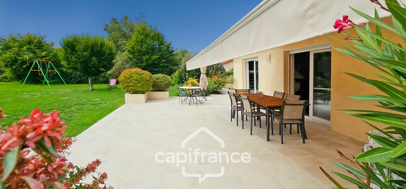 Maison - 202 m² - 7 pièces