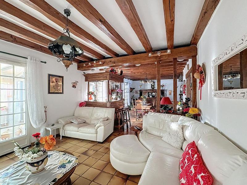 Maison - 195 m² - 8 pièces