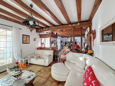 Maison - 195 m² - 8 pièces