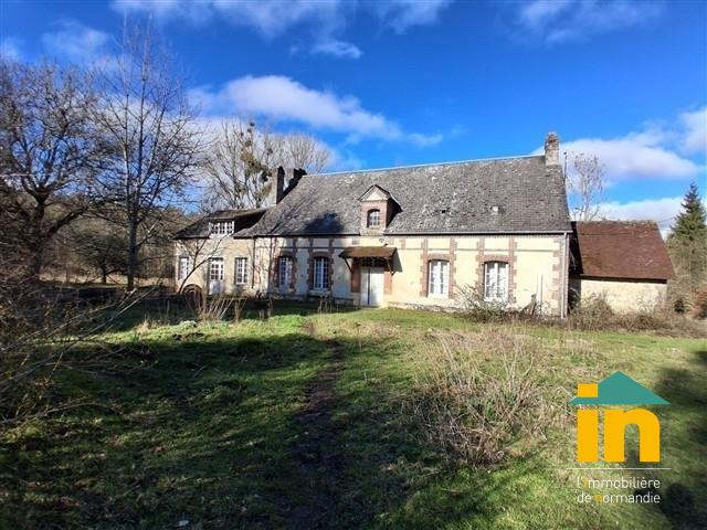 Propriété - 262 m² - 11 pièces